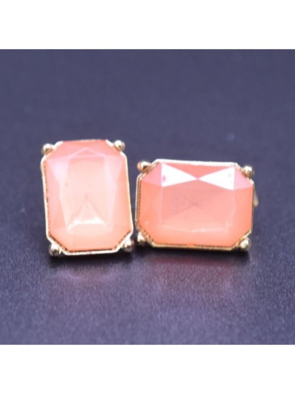 Vintage Gold Tone Clip On Earrings Peach & Clear Gemstone Statement‎ Rectangles